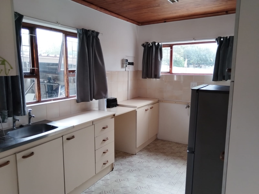 3 Bedroom Property for Sale in Swartkops Eastern Cape